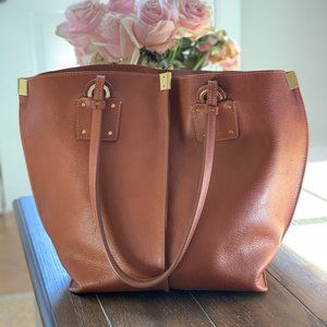 Chloe Medium Vick Tote - Brown